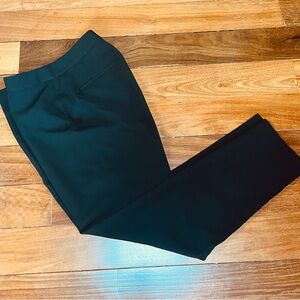 Tahari Arthur S. Levine Black Dress Pants - Size 6